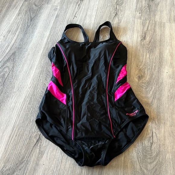 🏁 Roots one piece bathing suit size 6 - Picture 1 of 11